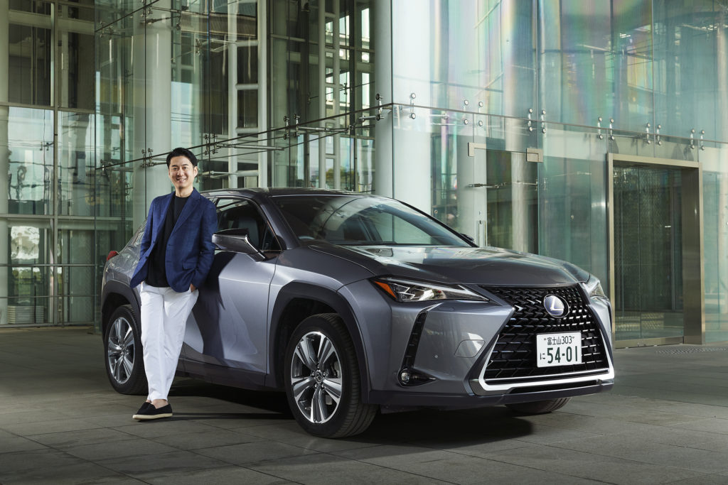 forbes_0331_lexus ux300e_042